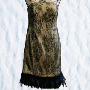 NWT Ignite Evenings by Carol Lin Black & Gold Spaghetti Strap Gown Size 10